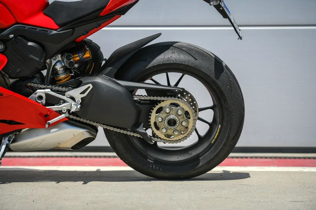 Ducati Panigale V4 S (9)
