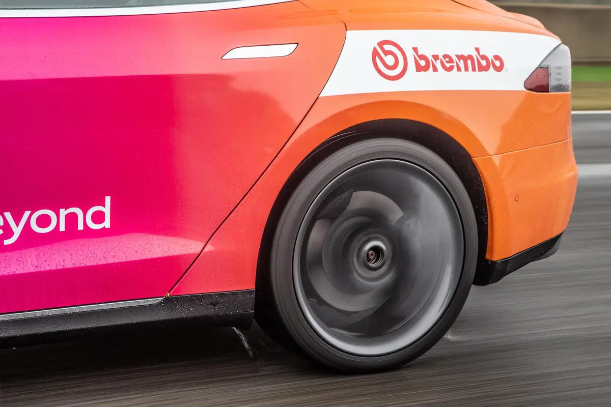 Brembo con l'intelligenza artificiale, presentato il sistema Sensify (6)