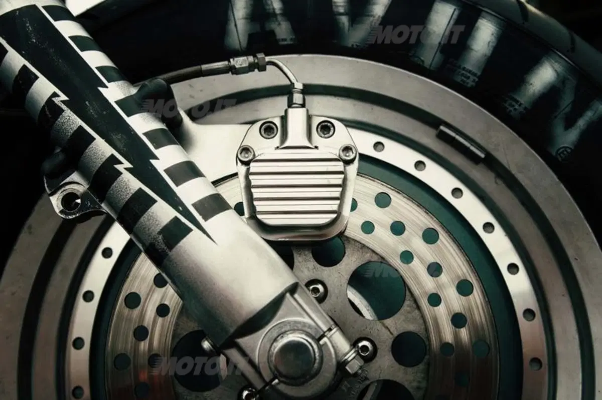 Icon 1000 "Iron Lung" Harley-Davidson Sportster (3)