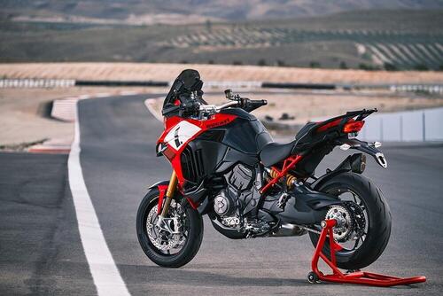 Ducati Multistrada V4 Pikes Peak 2022. Foto, dati e prezzo (5)