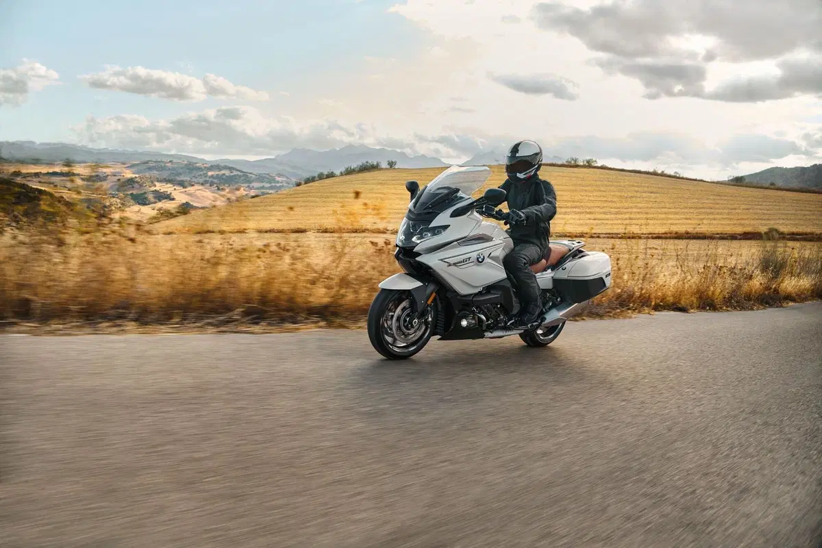 Nuova BMW K1600 2022. Dati, prezzi, foto e presentazione dal vivo (15)