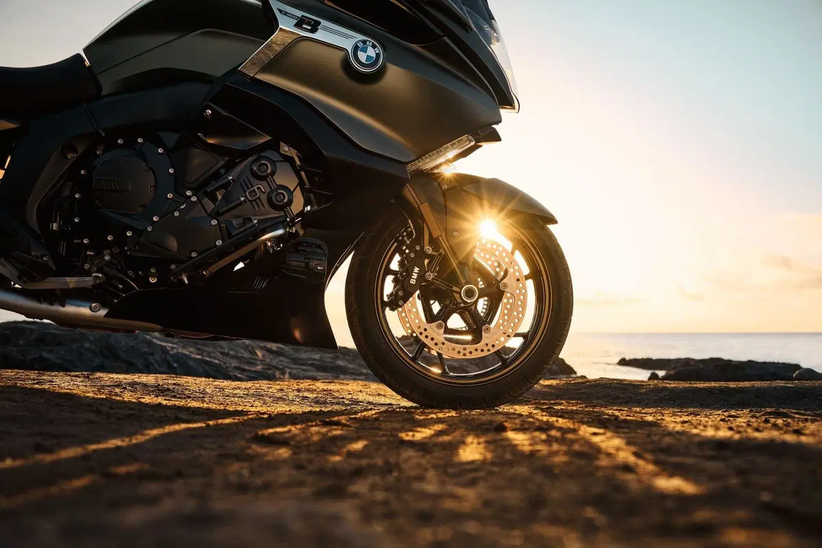 Nuova BMW K1600 2022. Dati, prezzi, foto e presentazione dal vivo (21)
