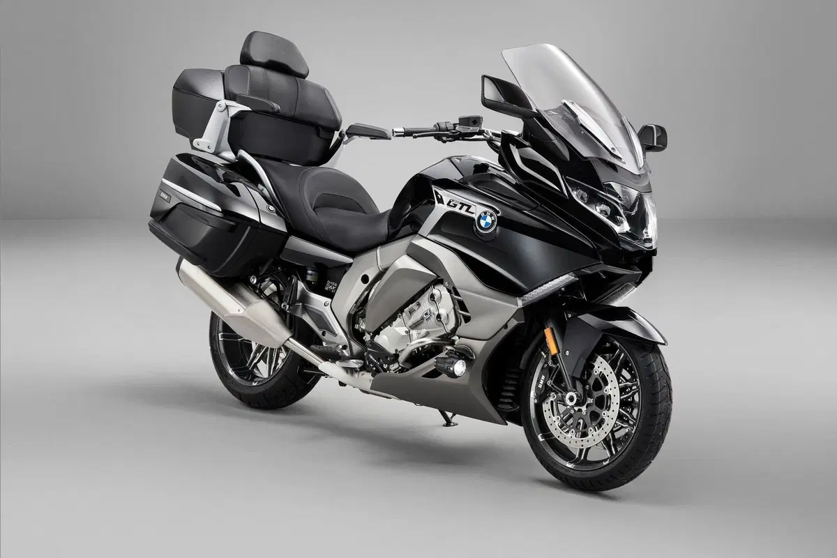 Nuova BMW K1600 2022. Dati, prezzi, foto e presentazione dal vivo (26)