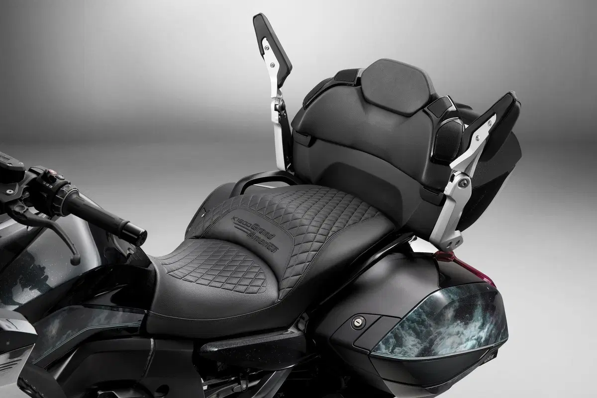 Nuova BMW K1600 2022. Dati, prezzi, foto e presentazione dal vivo (34)