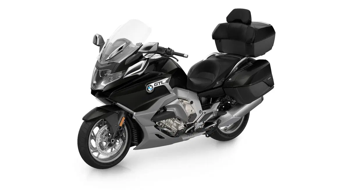 Nuova BMW K1600 2022. Dati, prezzi, foto e presentazione dal vivo