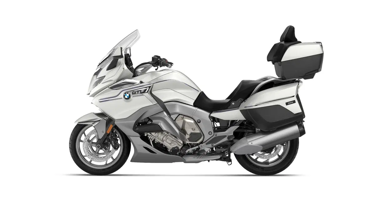 Nuova BMW K1600 2022. Dati, prezzi, foto e presentazione dal vivo (9)