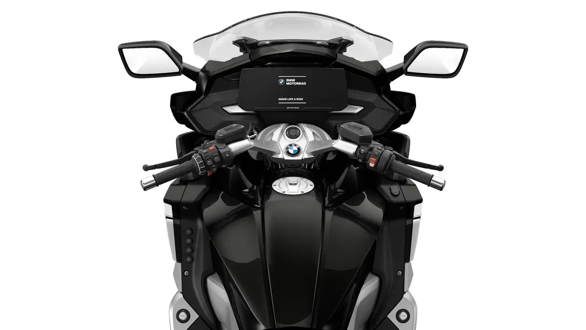 Nuova BMW K1600 2022. Dati, prezzi, foto e presentazione dal vivo (11)