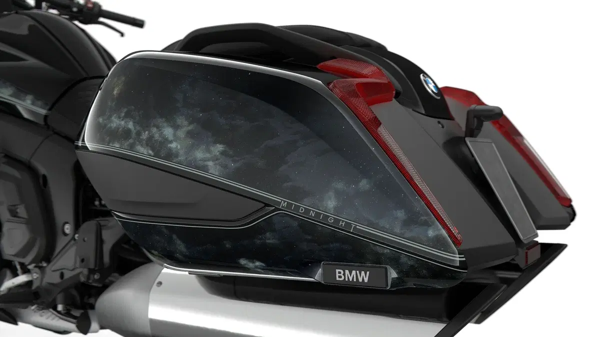 Nuova BMW K1600 2022. Dati, prezzi, foto e presentazione dal vivo (15)