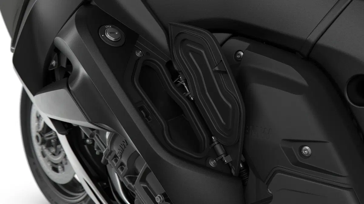 Nuova BMW K1600 2022. Dati, prezzi, foto e presentazione dal vivo (28)
