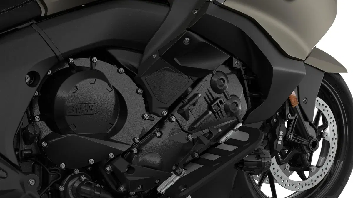 Nuova BMW K1600 2022. Dati, prezzi, foto e presentazione dal vivo (27)