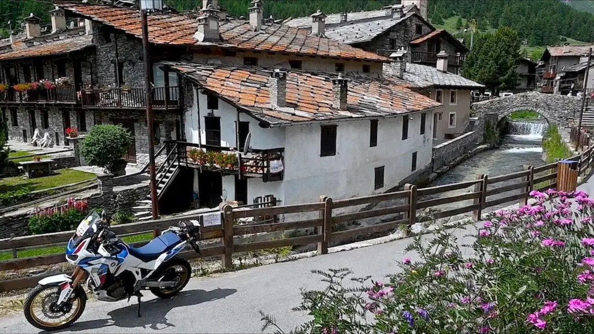 Viaggi, itinerari e giri in moto: il Colle Dell’Agnello in moto con papà (25)