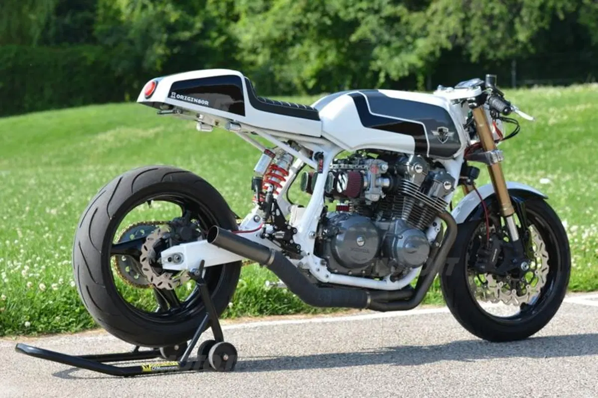 Chappell Customs Honda CB985 (4)