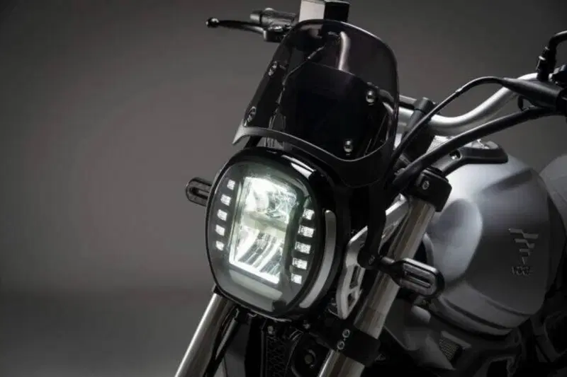 Voge Trofeo 300ACX Scrambler (2021 - 26) (2)