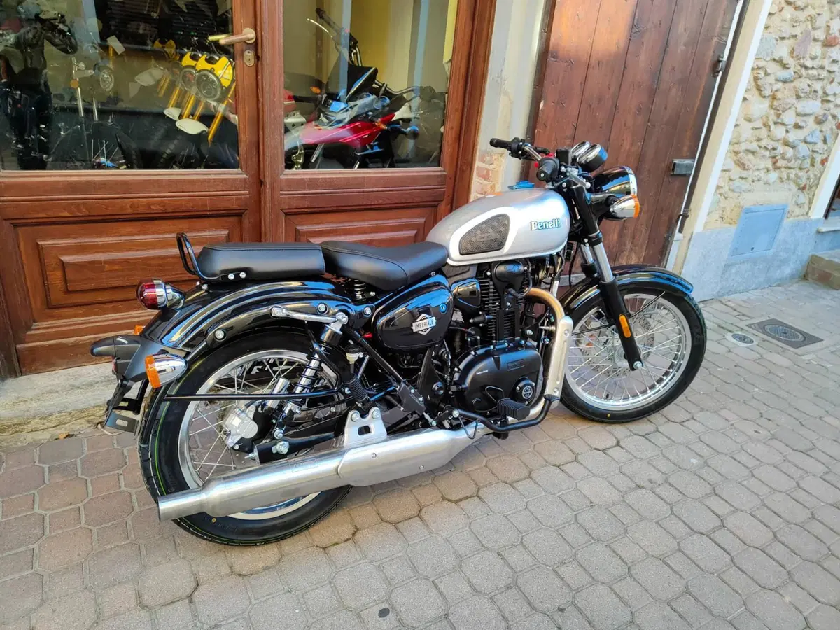 Benelli Imperiale 400 (2021 - 25) (3)
