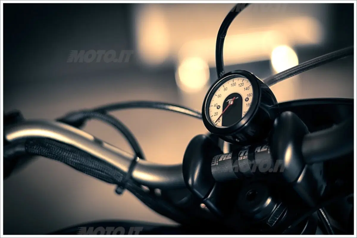 ER Motorcycles BMW R60/7 "Macchiato" (5)