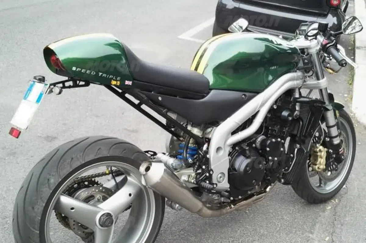 Le Strane di Moto.it: Triumph Speed Triple 955 (2)
