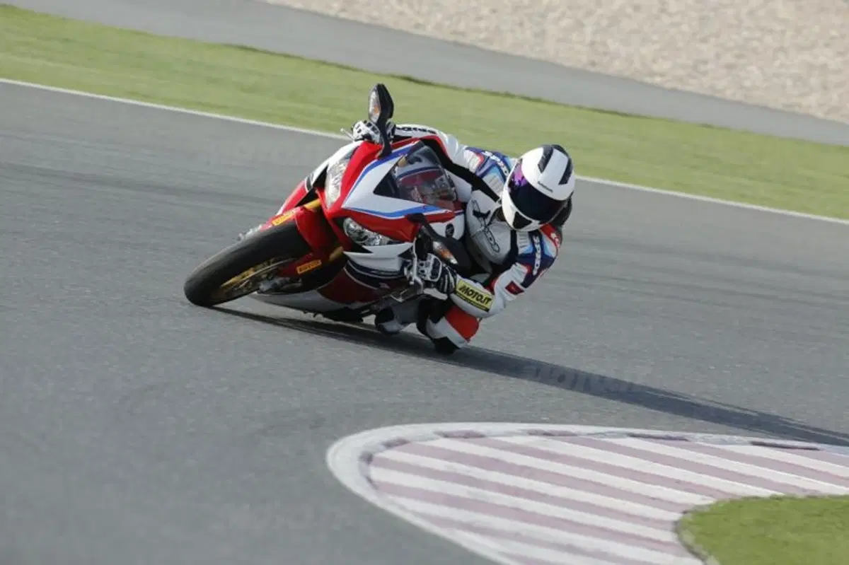 Honda CBR1000RR Fireblade SP (2)