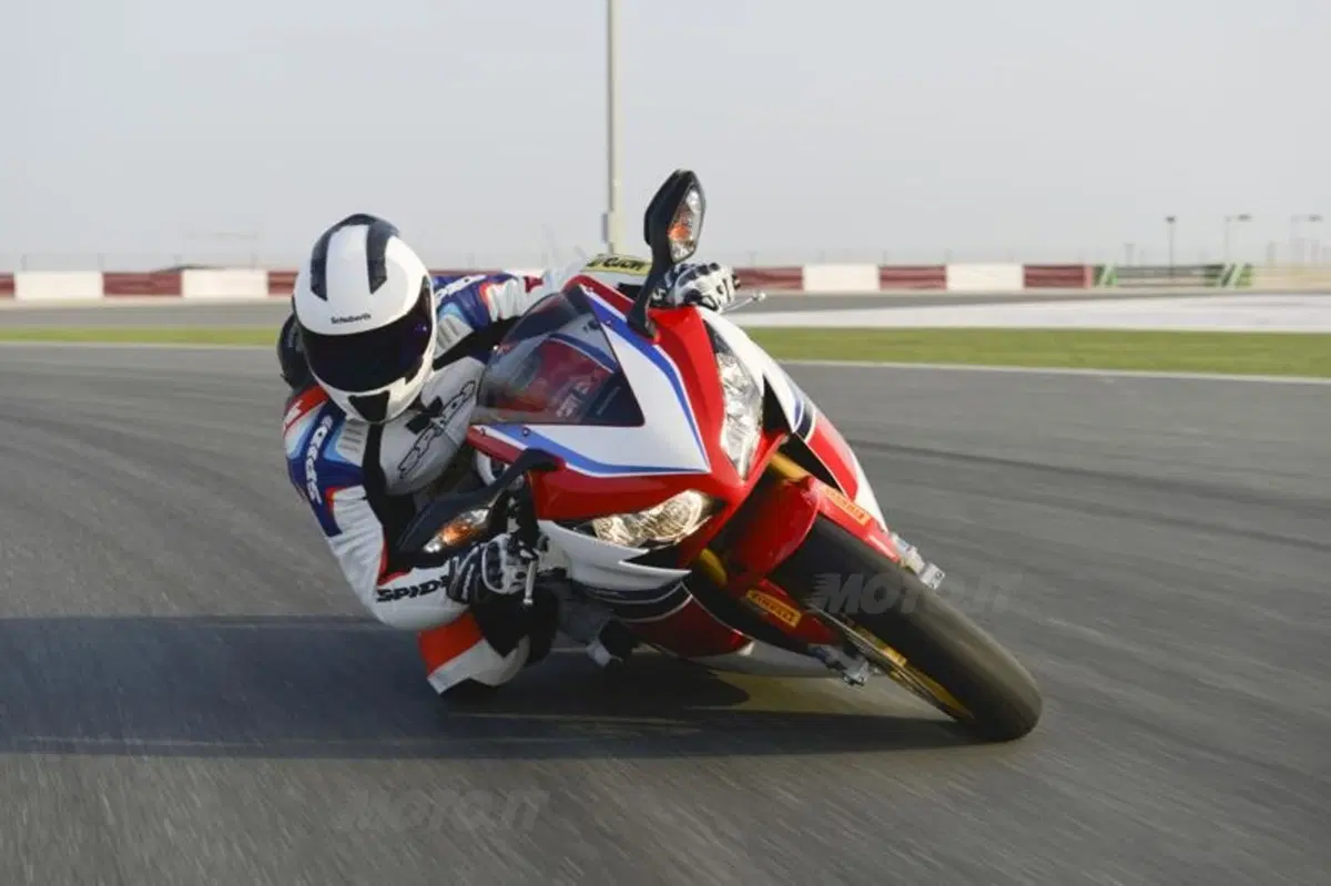 Honda CBR1000RR Fireblade SP (13)