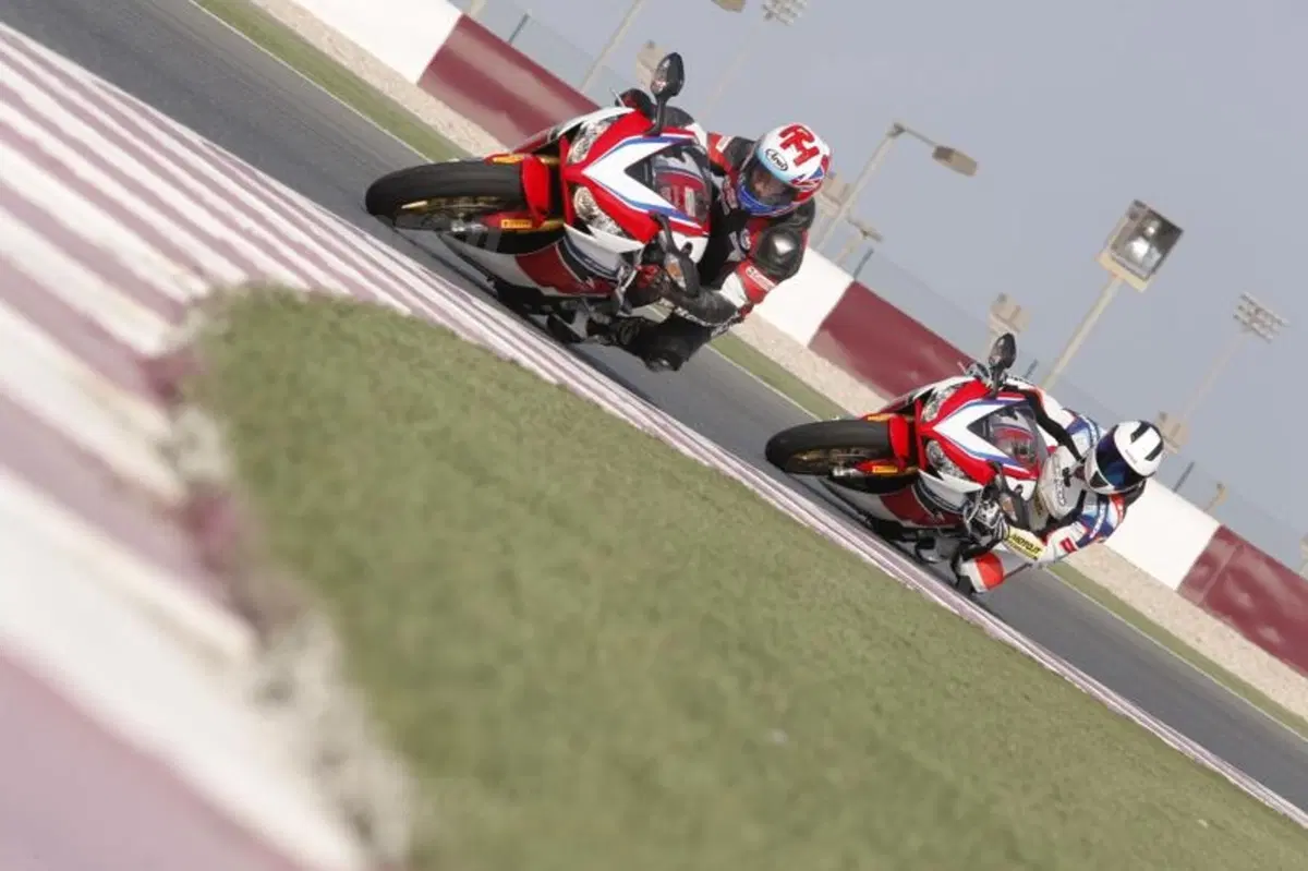 Honda CBR1000RR Fireblade SP (17)