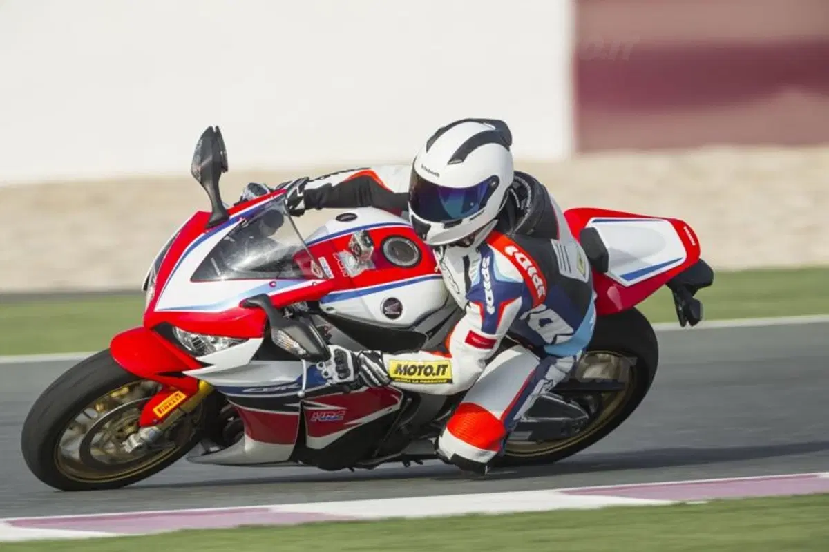 Honda CBR1000RR Fireblade SP (28)