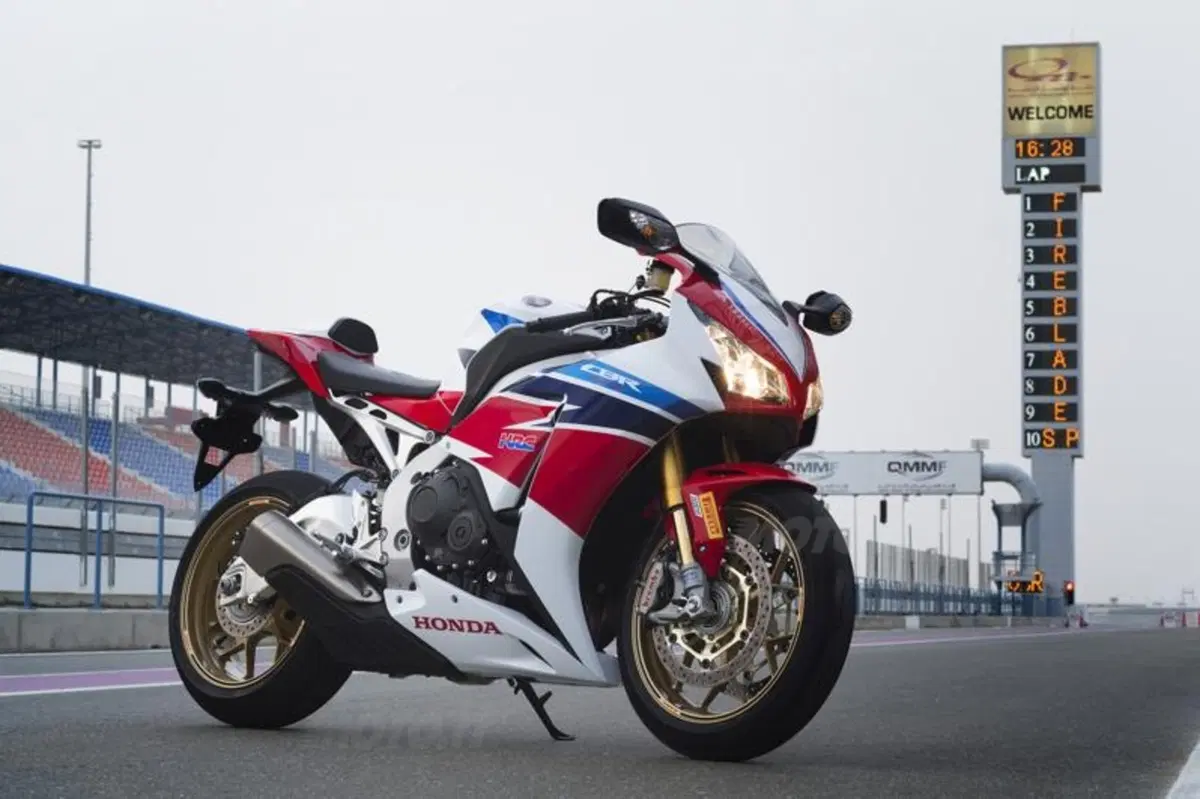 Honda CBR1000RR Fireblade SP (45)