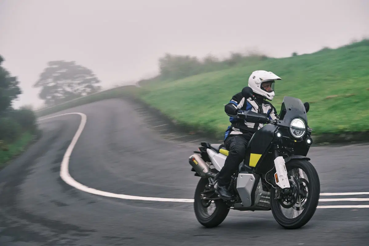 Husqvarna Norden 901: eccola! Foto, caratteristiche, scheda tecnica e prezzo