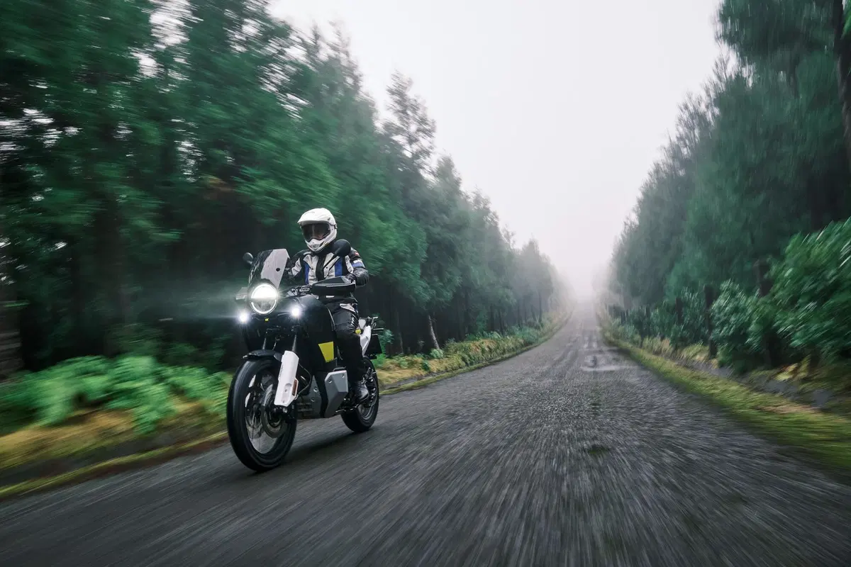 Husqvarna Norden 901: eccola! Foto, caratteristiche, scheda tecnica e prezzo (3)