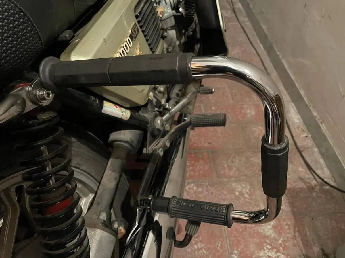 PARAGAMBE POSTERIORE MOTO GUZZI BIG TWIN ANNI 80-9 (9)