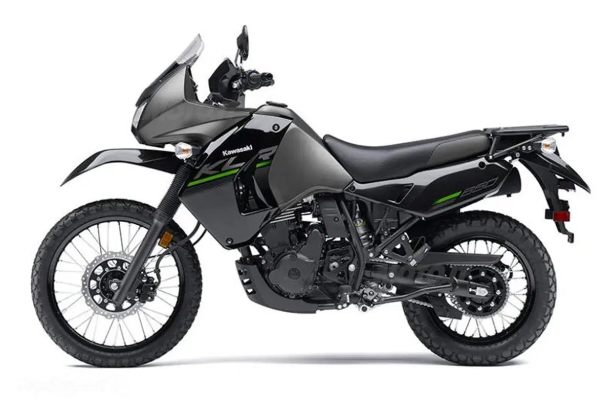 Kawasaki KLR 650 2014, in USA per ora (7)