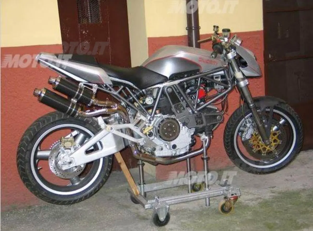 Le Strane di Moto.it: Ducati 900SS