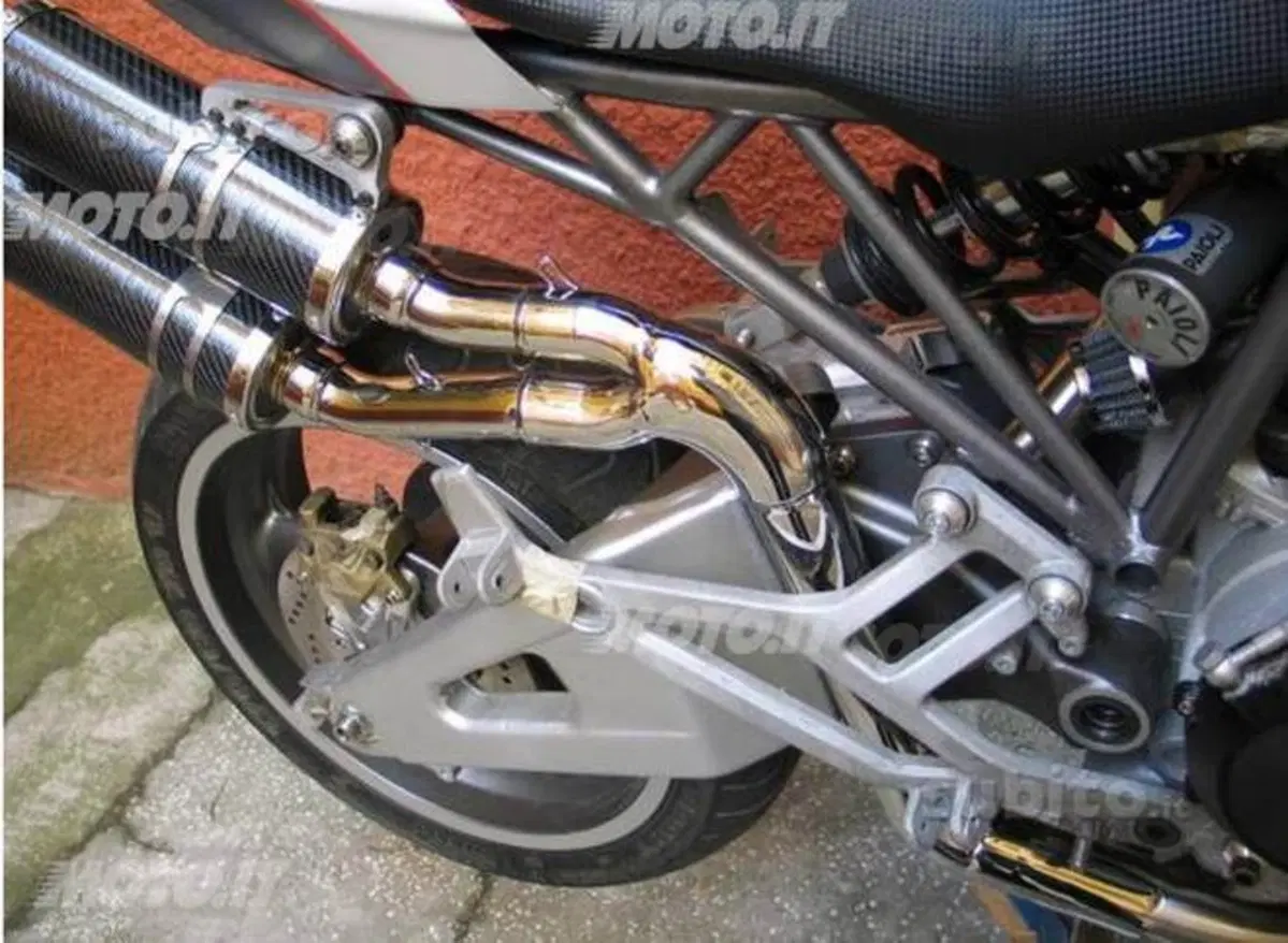 Le Strane di Moto.it: Ducati 900SS (2)