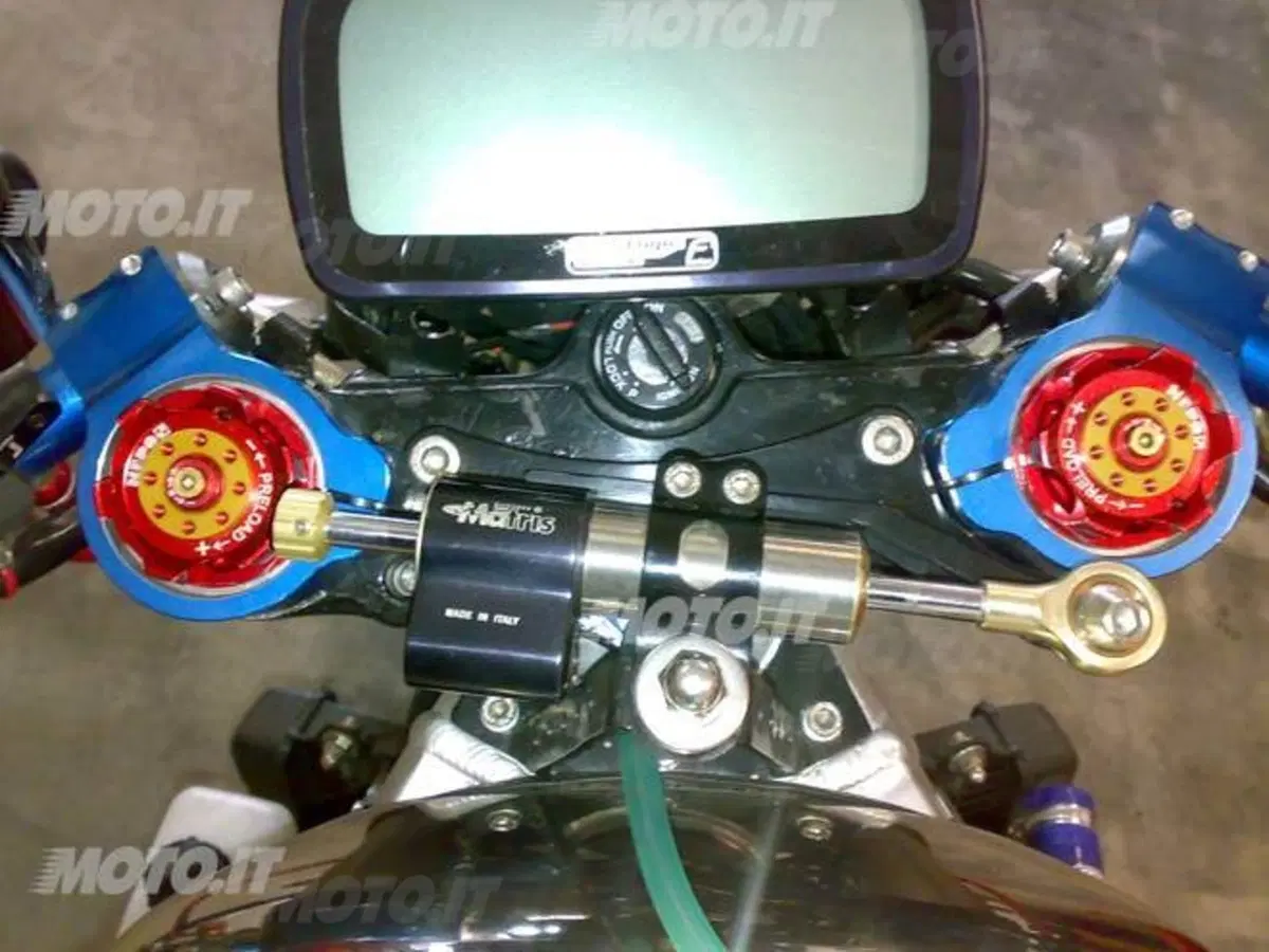 Le Strane di Moto.it: Suzuki GSX-R1100 (4)