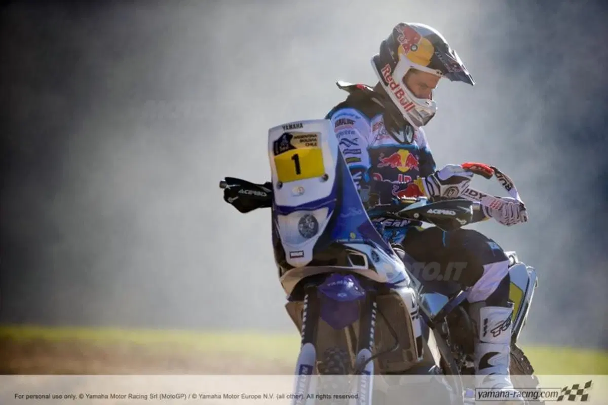 Yamaha YZ450F Rally: Cyril Despres sfida KTM e Honda (11)