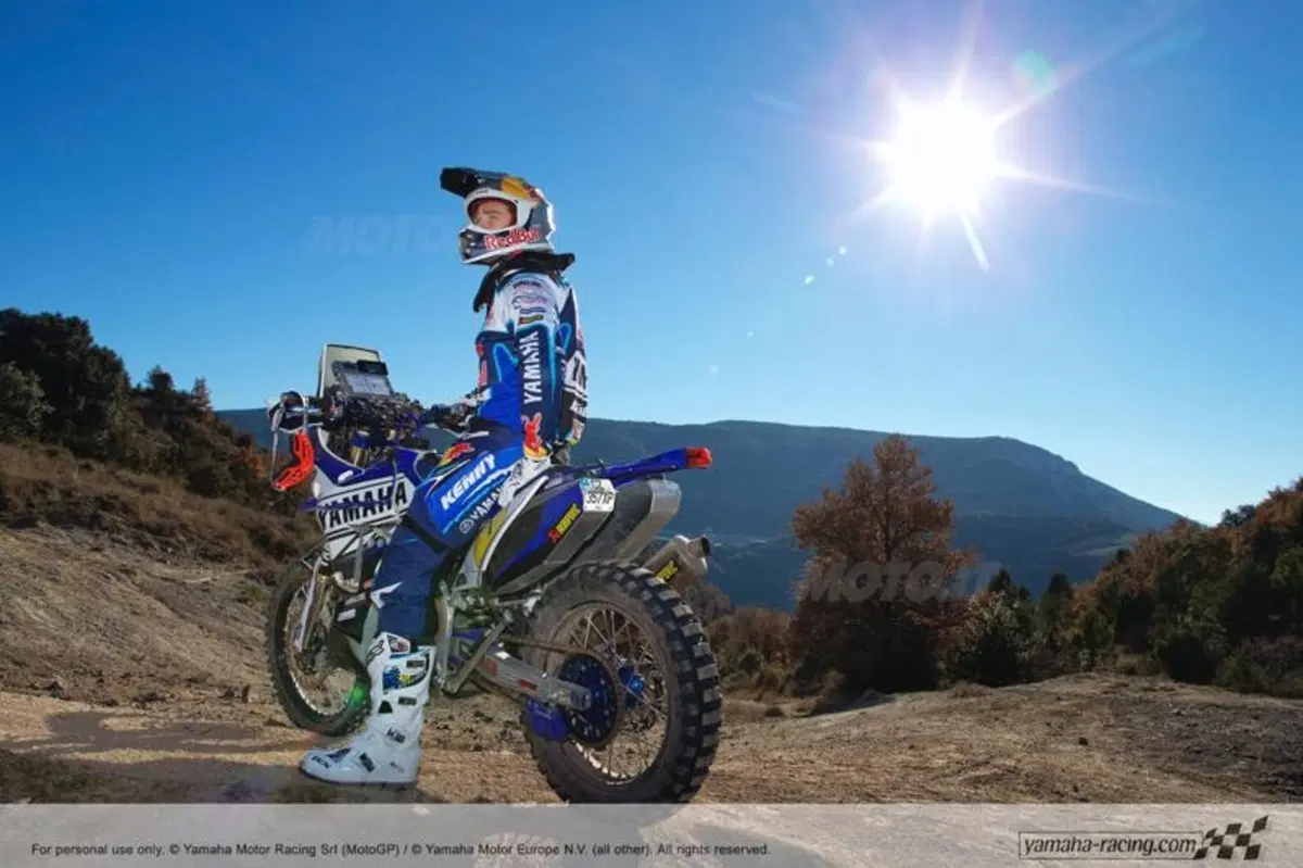 Yamaha YZ450F Rally: Cyril Despres sfida KTM e Honda (13)
