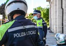 Cuneo: minorenne scappa in moto dalla polizia, rintracciato tramite i social