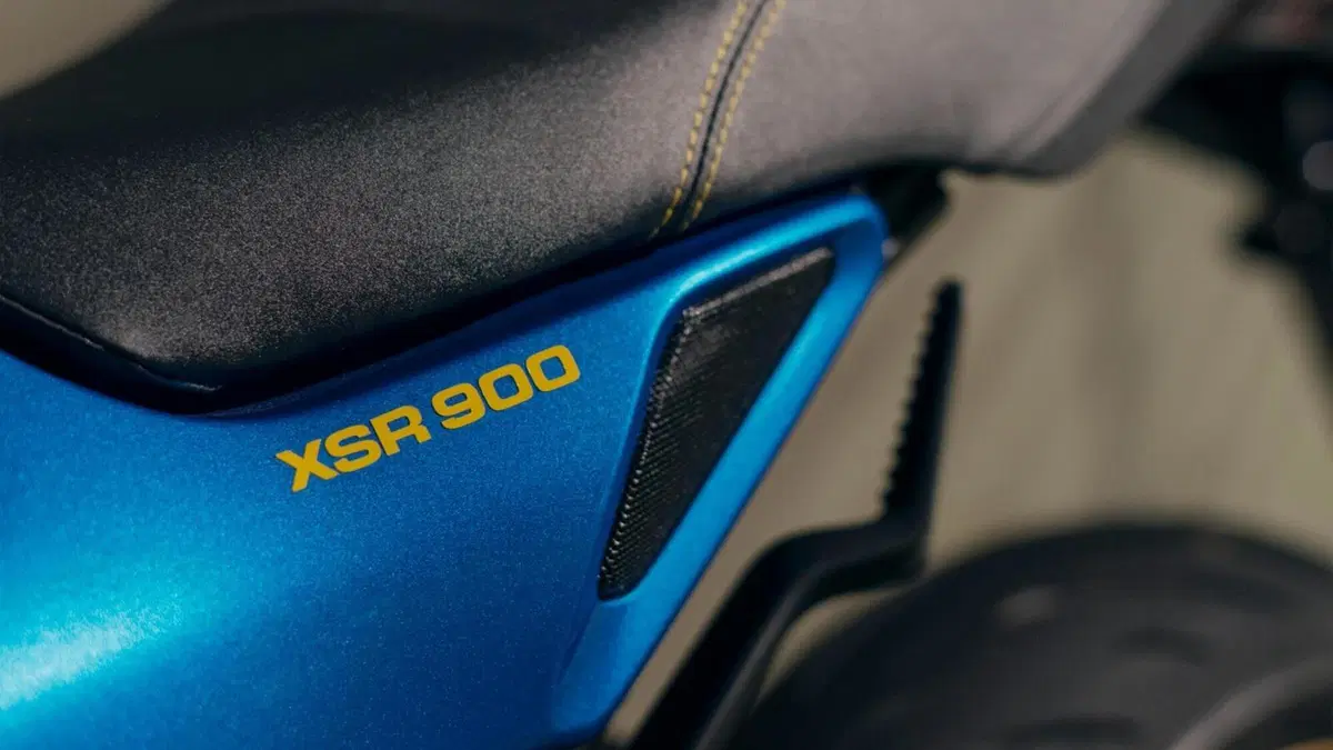 Nuova Yamaha XSR 900 2022. Cambiano l'estetica e la tecnica (9)
