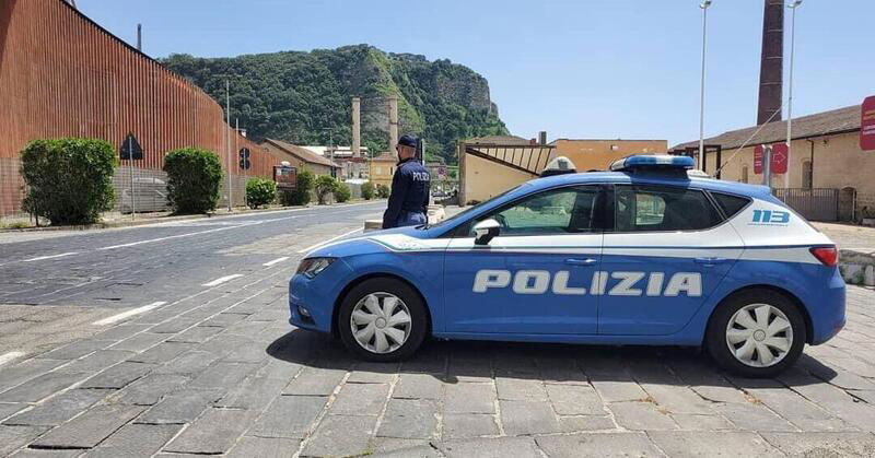 Salerno: ruba scooter e scappa dalla polizia, arrestato 25enne