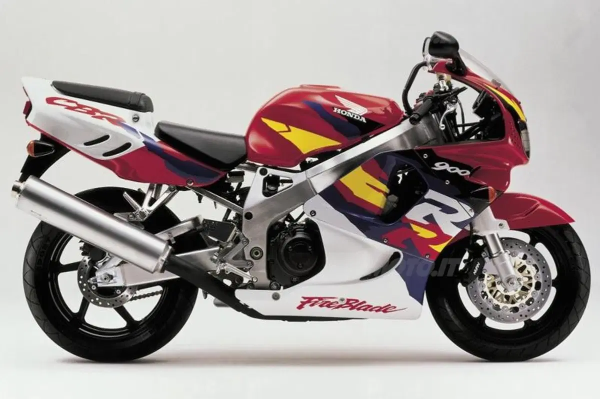 Honda CBR Fireblade. La storia di un grande successo (4)