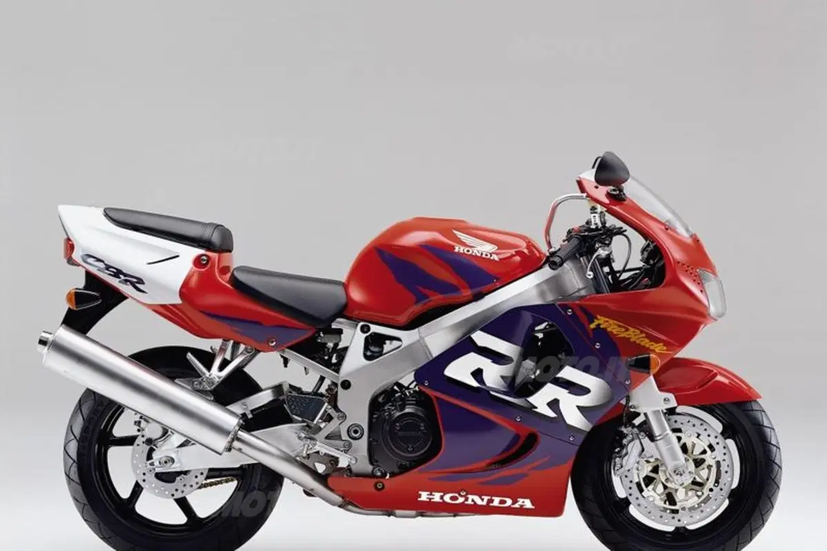 Honda CBR Fireblade. La storia di un grande successo (5)