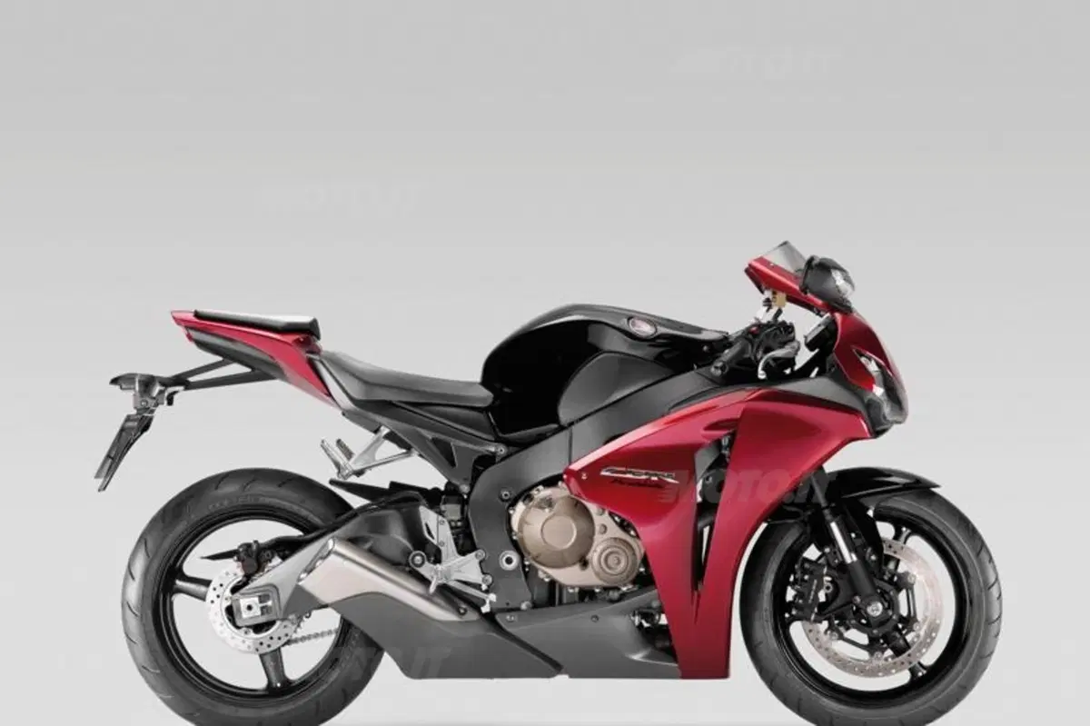 Honda CBR Fireblade. La storia di un grande successo (10)