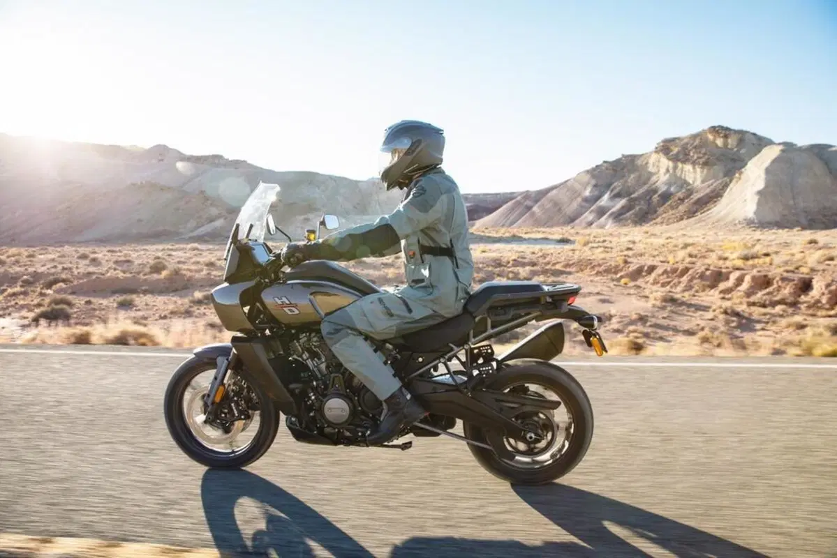 Harley-Davidson Pan America 1250. Presenta la prima Adventure H-D (8)