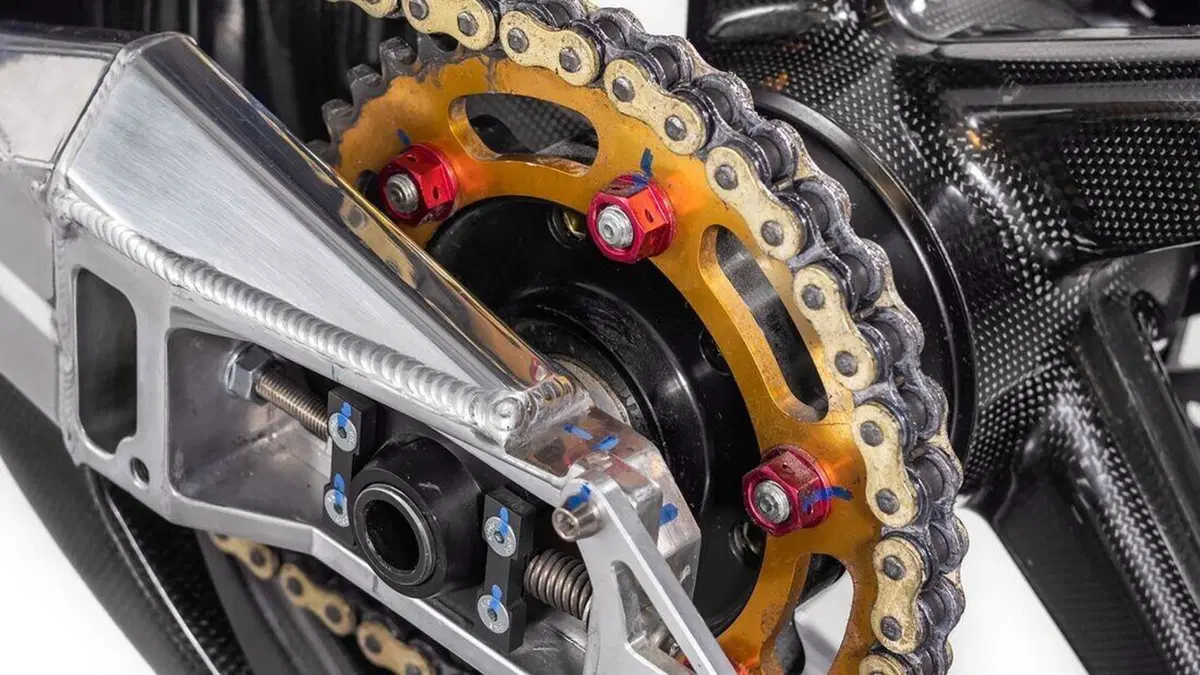 Crighton CR700W: 220 cavalli per 129,5 kg grazie al suo doppio rotore (10)