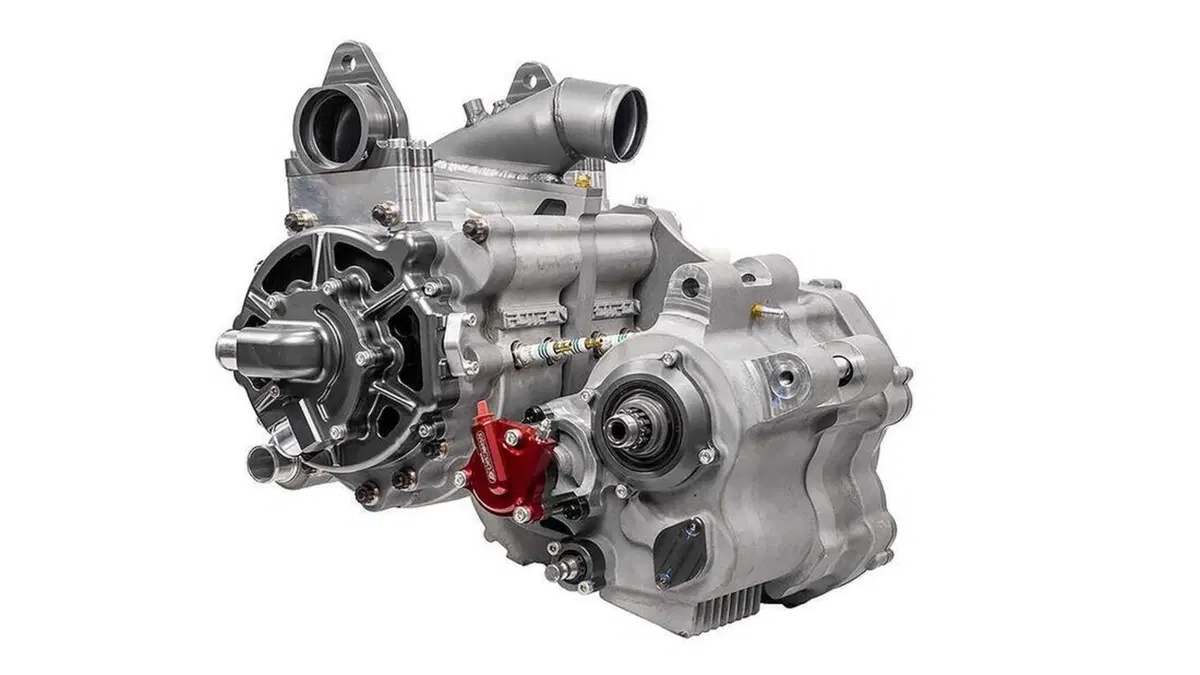 Crighton CR700W: 220 cavalli per 129,5 kg grazie al suo doppio rotore (14)