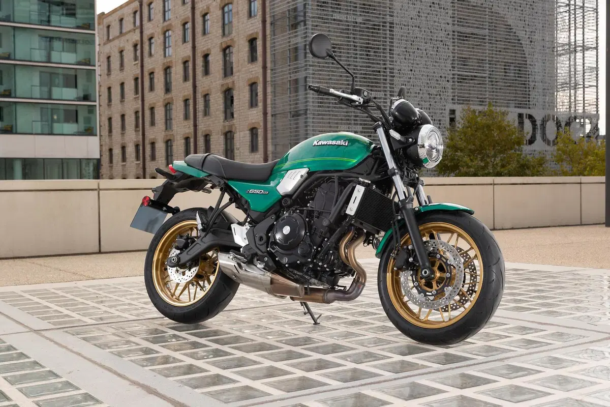 Kawasaki Z650RS TEST
