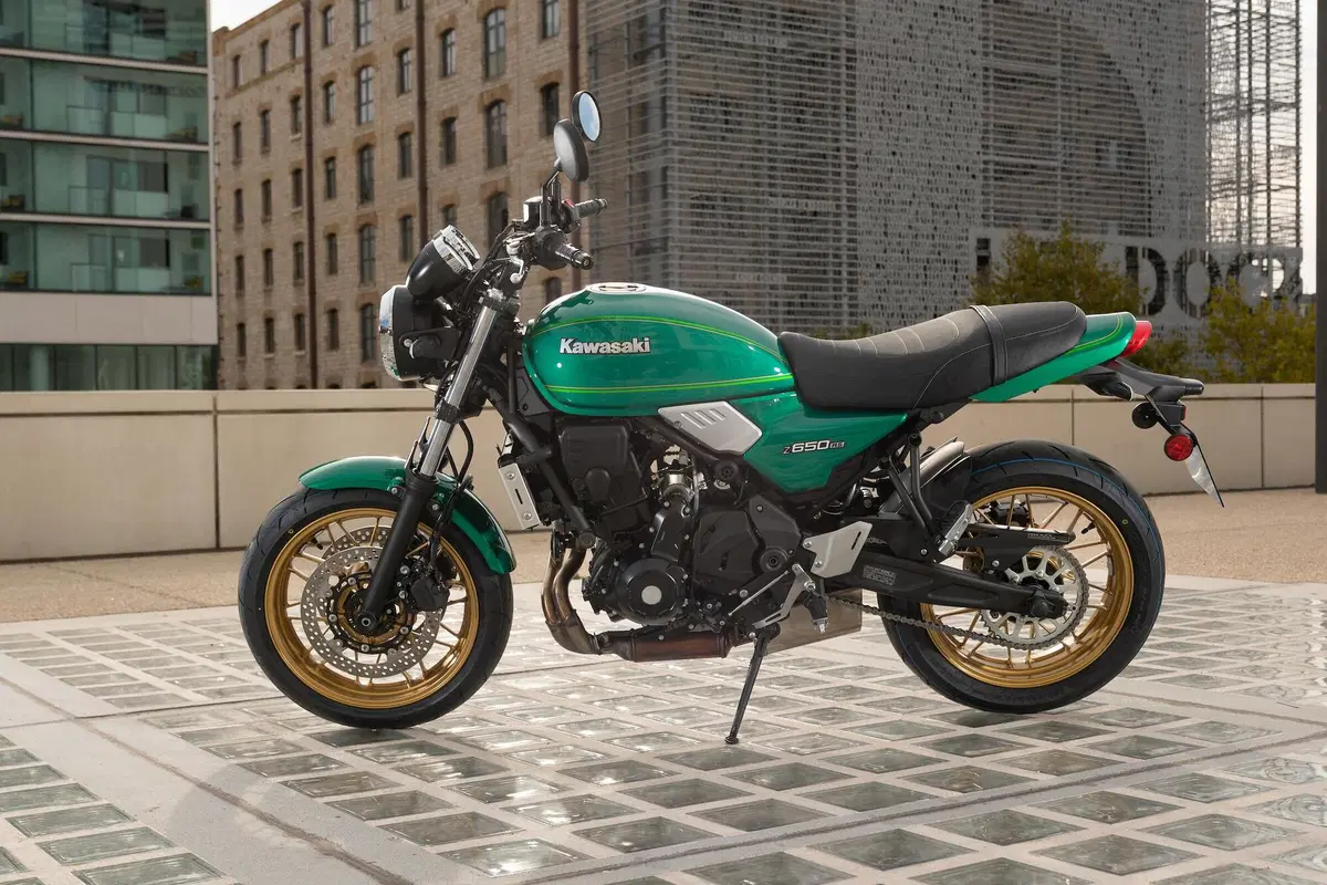 Kawasaki Z650RS TEST (3)