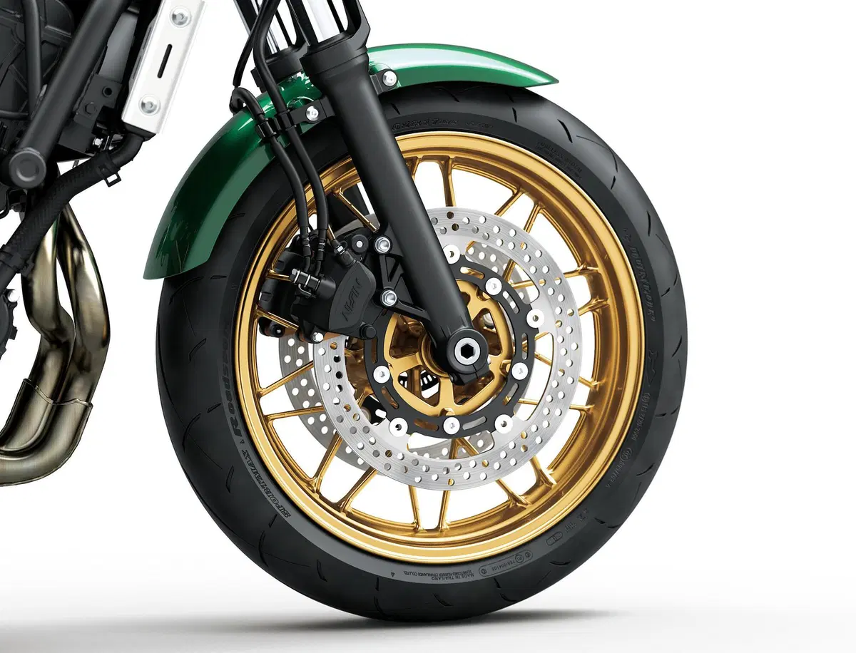Kawasaki Z650RS TEST (9)