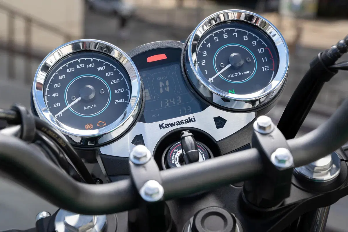 Kawasaki Z650RS TEST (23)