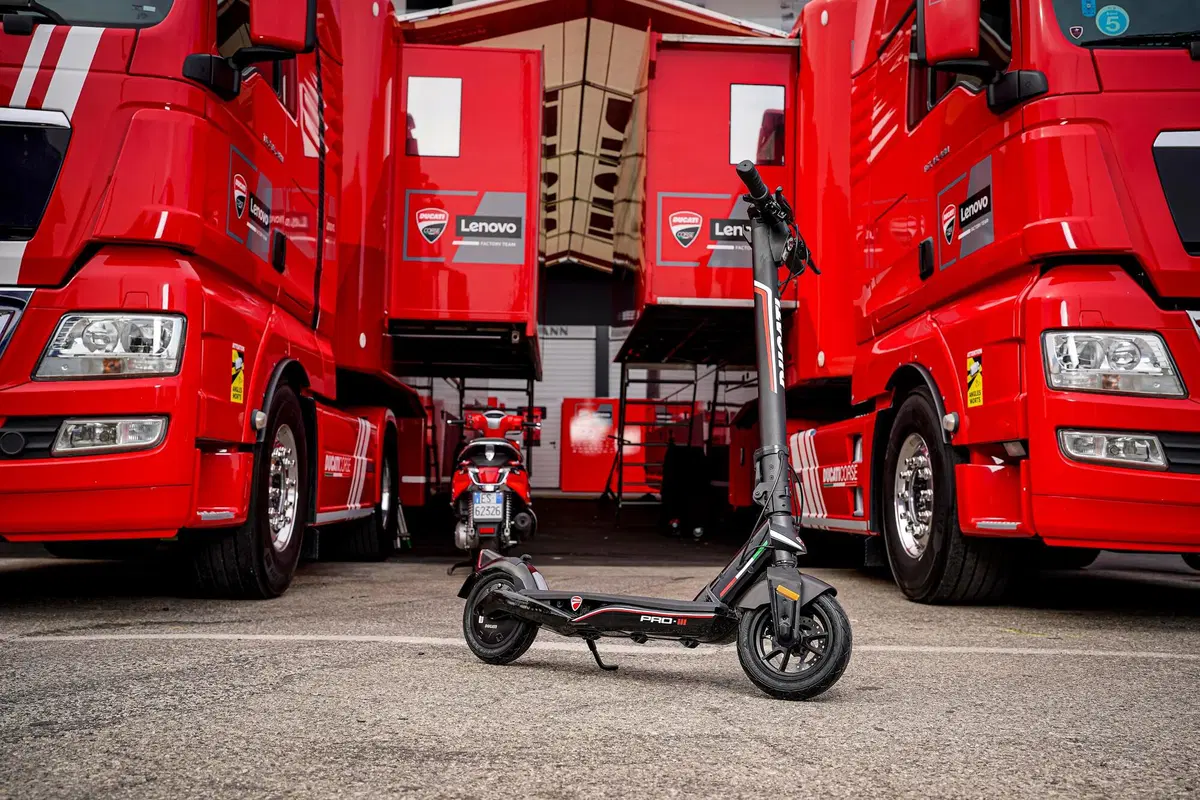 Ducati PRO-III. Il nuovo monopattino elettrico MT Distribution (6)