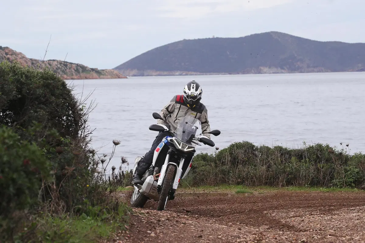 Aprilia Tuareg 660 TEST: ritorna il mito!  (4)