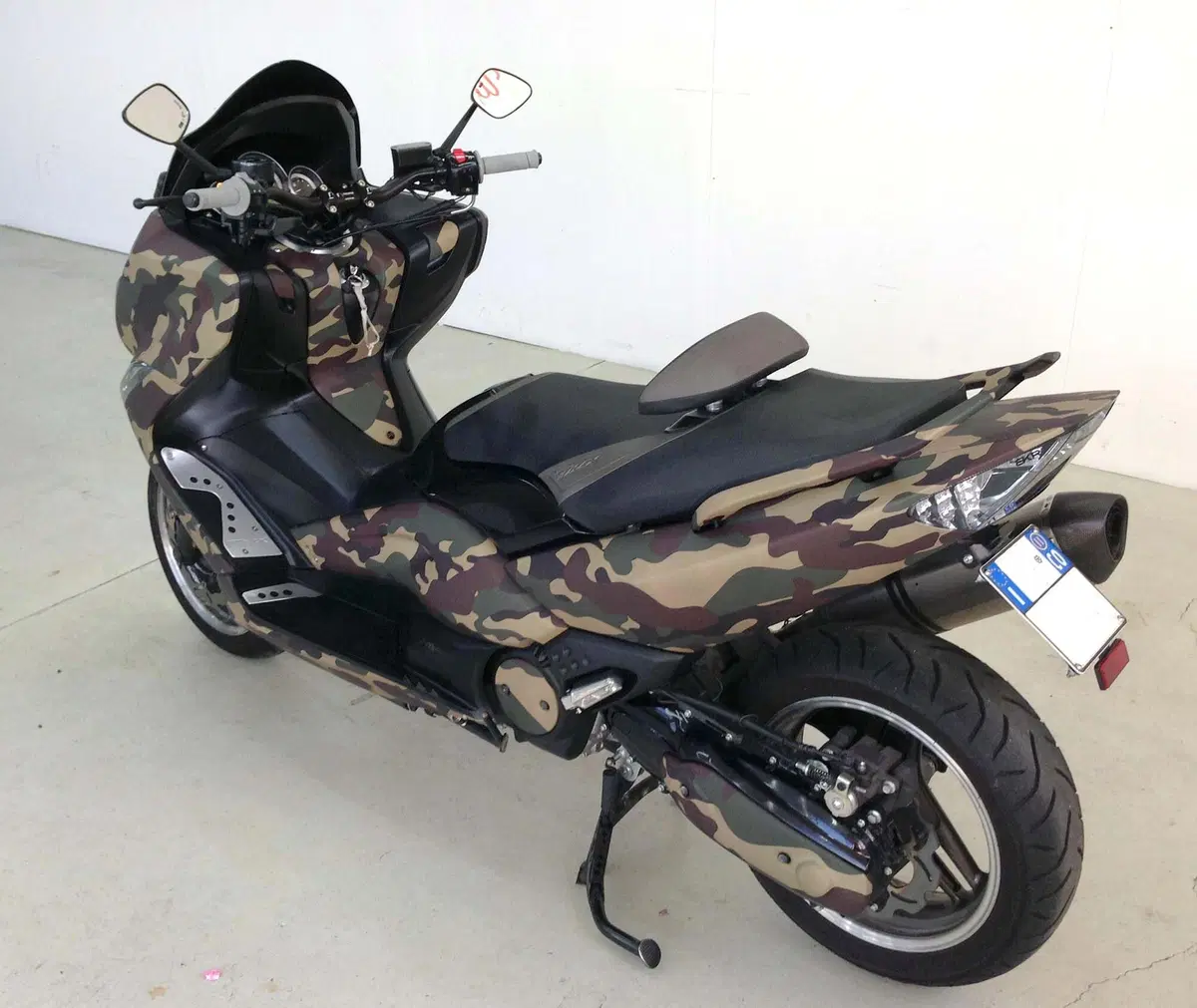 Pellicole APA Moto Wrapping (4)